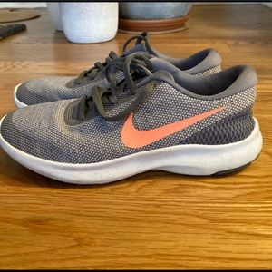 EUC Nike Flex Shoes